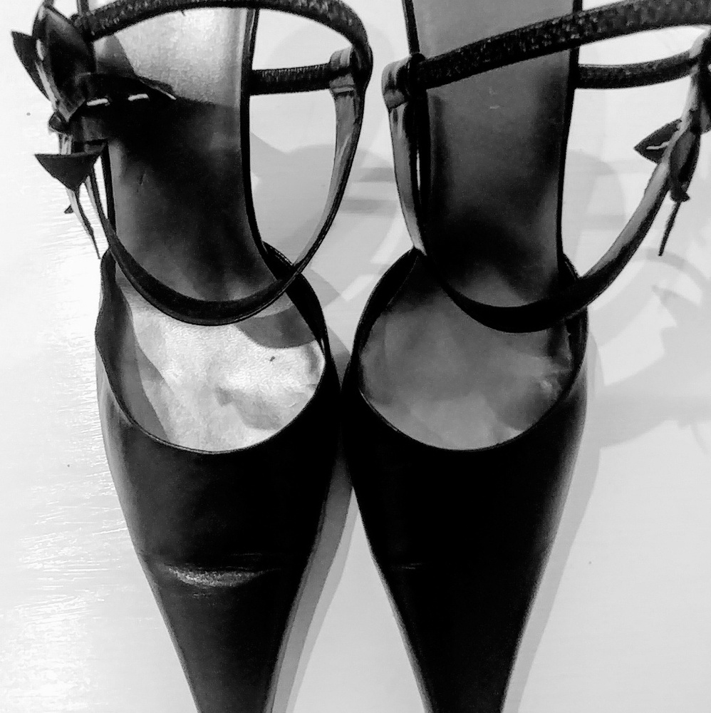 9 West Black Leather Slingback